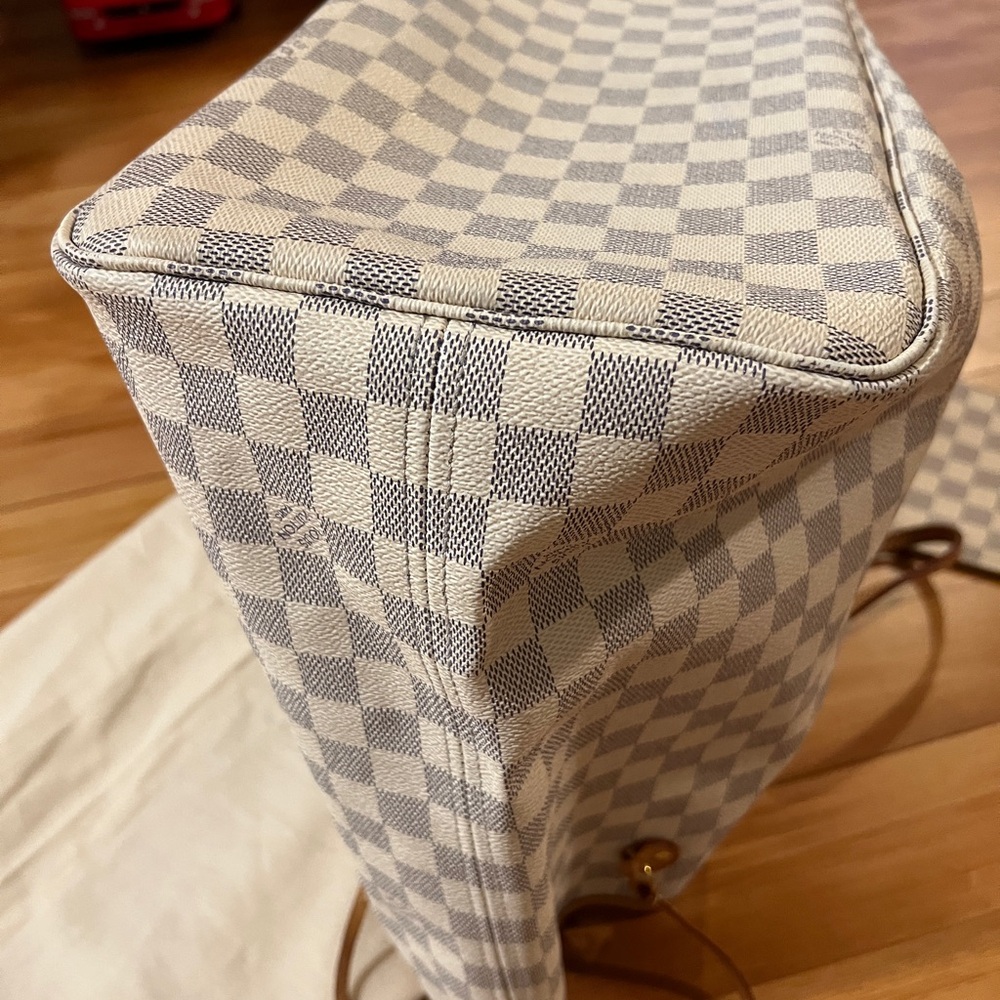 Louis Vuitton GM Neverfull Damier Azure Rose interior - - Picture 6 of 16